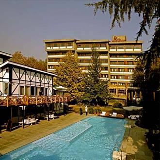 Hotel Broadway Srīnagar Esterno foto